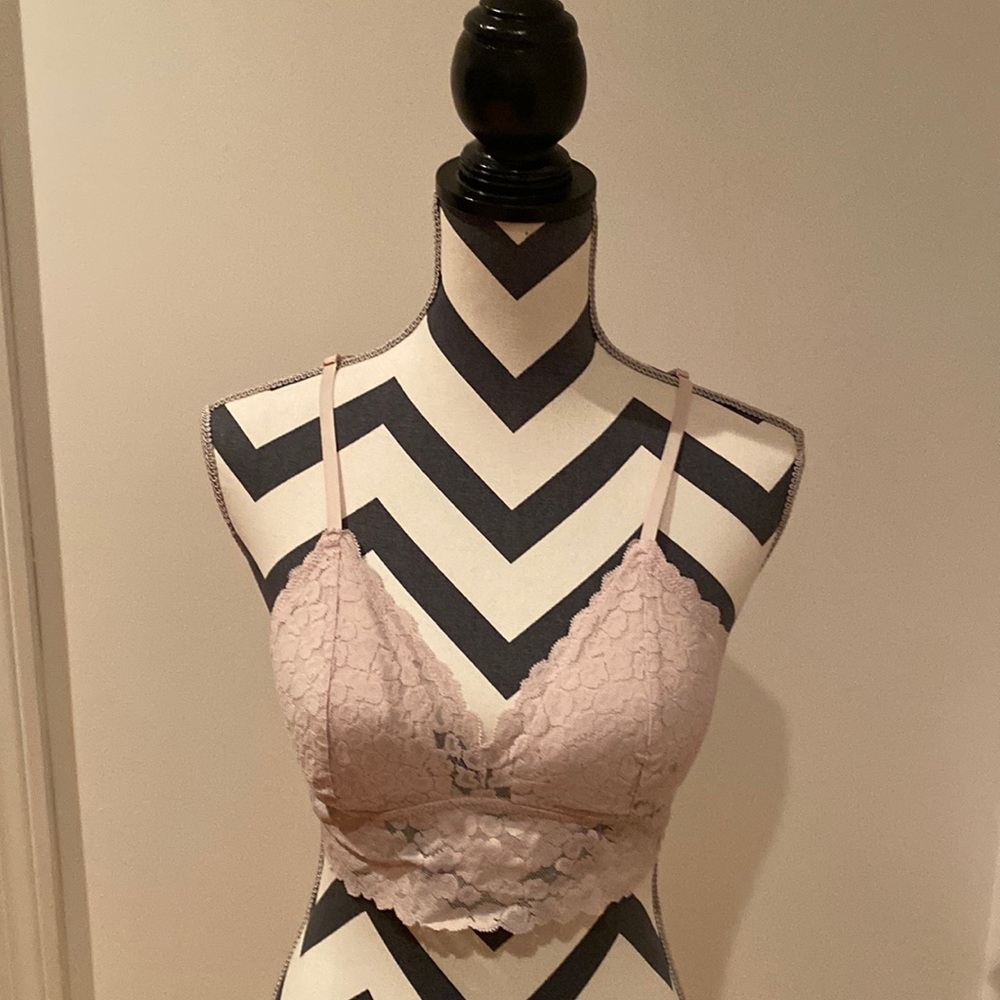 NWT Aerie Bra (Medium)